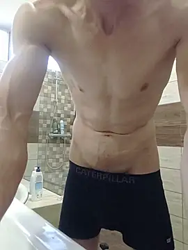 Snapshot of Nakedfanboy chatting on August 4, 2026, 3:03 pm Nakedfanboy online show from August 4, 2026, 3:03 pm