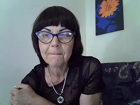 Snapshot of Marys3773 chatting on June 12, 2026, 10:25 am Marys3773 online show from June 12, 2026, 10:25 am