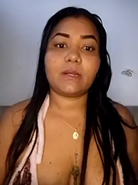 Snapshot of DEISY_8670 chatting on July 5, 2026, 12:01 pm DEISY 8670 online show from July 5, 2026, 12:01 pm