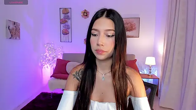 Snapshot of Dream_saray chatting on June 3, 2026, 9:42 pm Dream saray online show from June 3, 2026, 9:42 pm