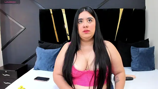 maite graay online show from June 10, 2026, 12:04 pm