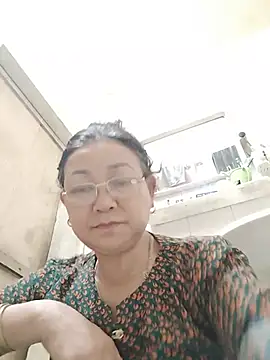 Snapshot of Orio-baby chatting on June 18, 2026, 2:23 am Orio-baby online show from June 18, 2026, 2:23 am