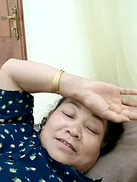 Snapshot of Orio-baby chatting on July 14, 2026, 1:28 pm Orio-baby online show from July 14, 2026, 1:28 pm