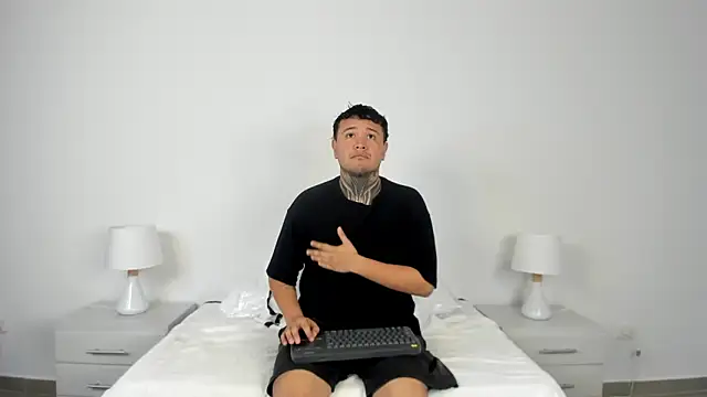 Snapshot of burning_diamond__ chatting on June 8, 2026, 11:54 am burning diamond online show from June 8, 2026, 11:54 am