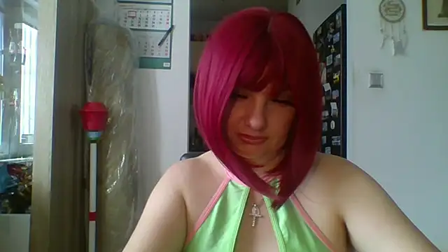 Snapshot of MeganFlirt chatting on July 8, 2026, 9:25 am MeganFlirt online show from July 8, 2026, 9:25 am