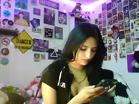 angelgirl2006 online show from June 8, 2026, 1:09 am