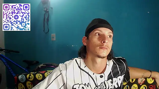 Snapshot of MrKingsaintx chatting on June 21, 2026, 8:50 am MrKingsaintx online show from June 21, 2026, 8:50 am