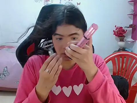 Snapshot of Alanna_lan1501 chatting on July 10, 2026, 8:22 pm Alanna lan1501 online show from July 10, 2026, 8:22 pm