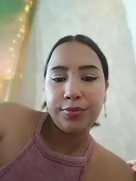 shantall cute online show from June 20, 2026, 12:19 pm