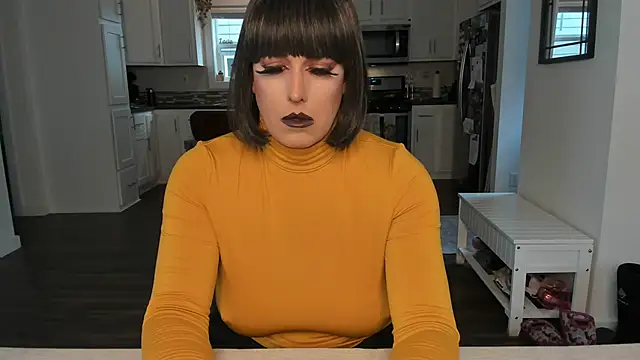 Snapshot of Danielle_tv33 chatting on December 13, 2024, 5:43 pm Danielle tv33 online show from December 13, 2024, 5:43 pm