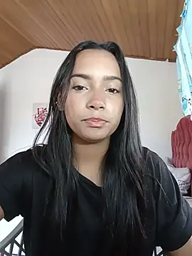 Snapshot of xcleila chatting on June 22, 2026, 4:48 pm xcleila online show from June 22, 2026, 4:48 pm