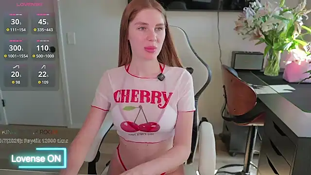 Snapshot of Vesnyshka_ chatting on July 27, 2026, 11:45 pm Vesnyshka online show from July 27, 2026, 11:45 pm