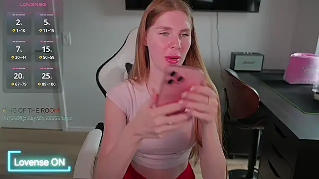 Snapshot of Vesnyshka_ chatting on August 6, 2026, 12:01 am Vesnyshka online show from August 6, 2026, 12:01 am