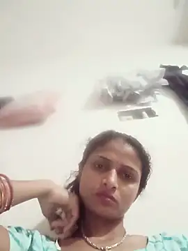 Snapshot of priya_970 chatting on May 31, 2026, 5:53 pm priya 970 online show from May 31, 2026, 5:53 pm