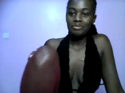 Snapshot of treny34 chatting on June 12, 2026, 1:10 pm treny34 online show from June 12, 2026, 1:10 pm