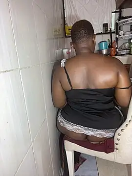 Snapshot of curvy_queen89 chatting on July 7, 2026, 7:23 am curvy queen89 online show from July 7, 2026, 7:23 am