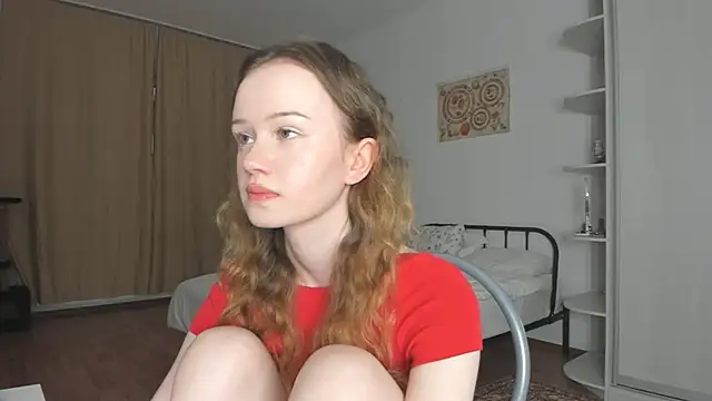 Snapshot of babymolly2 chatting on June 17, 2026, 8:43 pm babymolly2 online show from June 17, 2026, 8:43 pm