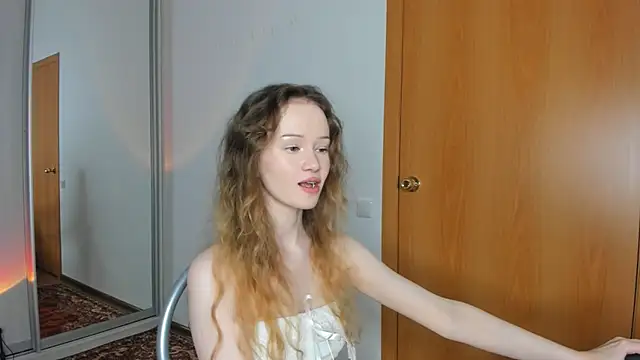 Snapshot of babymolly2 chatting on July 14, 2026, 6:13 pm babymolly2 online show from July 14, 2026, 6:13 pm