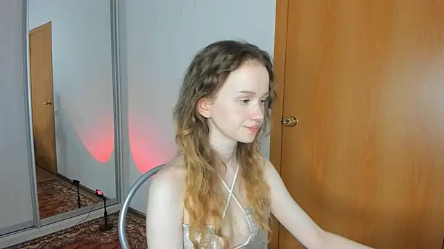 Snapshot of babymolly2 chatting on July 18, 2026, 8:23 pm babymolly2 online show from July 18, 2026, 8:23 pm
