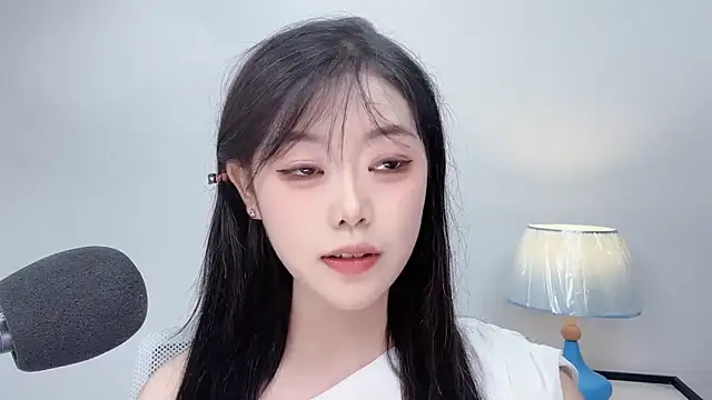 smalldaiwang online show from June 27, 2026, 12:22 pm