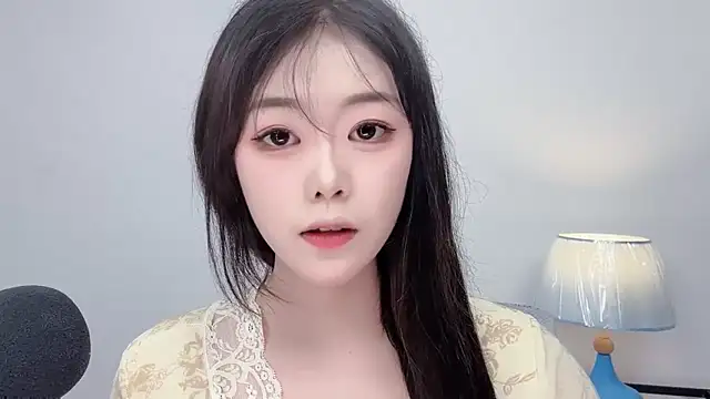 smalldaiwang online show from July 2, 2026, 2:11 am