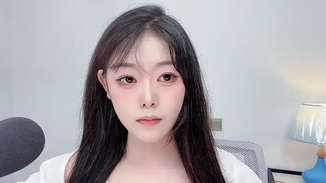 smalldaiwang online show from July 5, 2026, 4:19 am