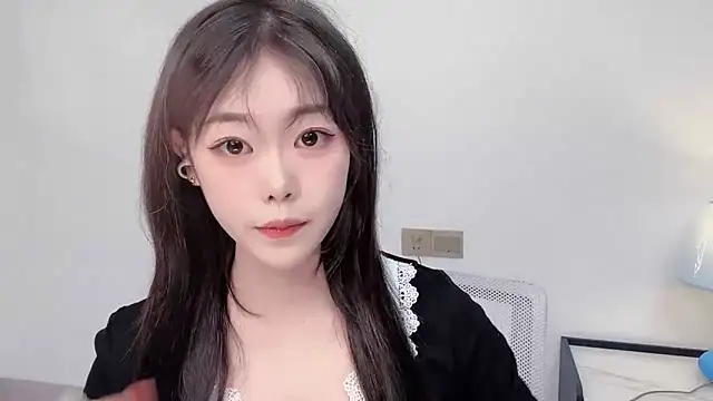 smalldaiwang online show from July 23, 2026, 2:42 am