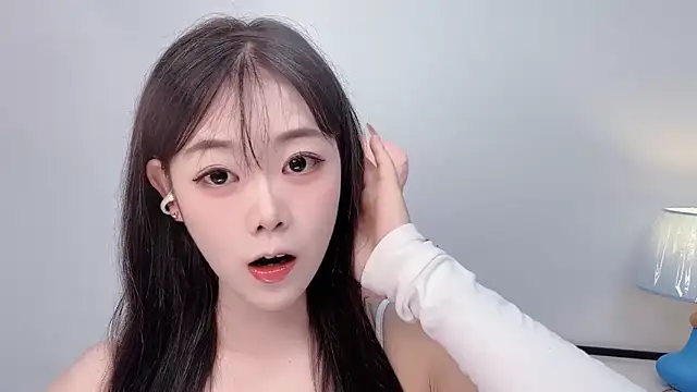 smalldaiwang online show from July 24, 2026, 2:42 am