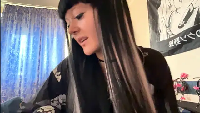 HolyCute online show from July 24, 2026, 4:49 pm