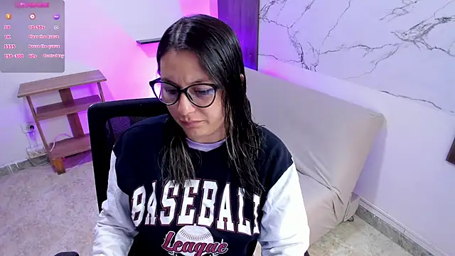 Snapshot of samantha_wilson chatting on June 30, 2026, 12:06 pm samantha wilson online show from June 30, 2026, 12:06 pm