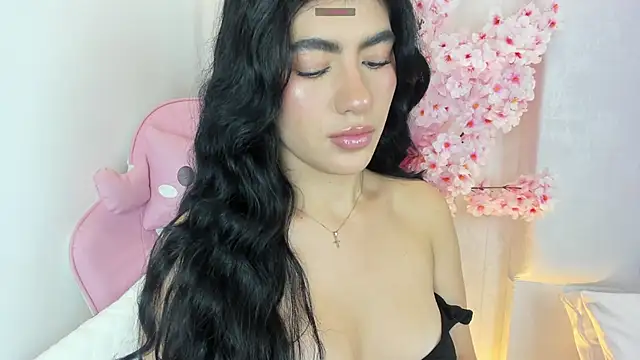im emily1 online show from June 22, 2026, 8:50 pm