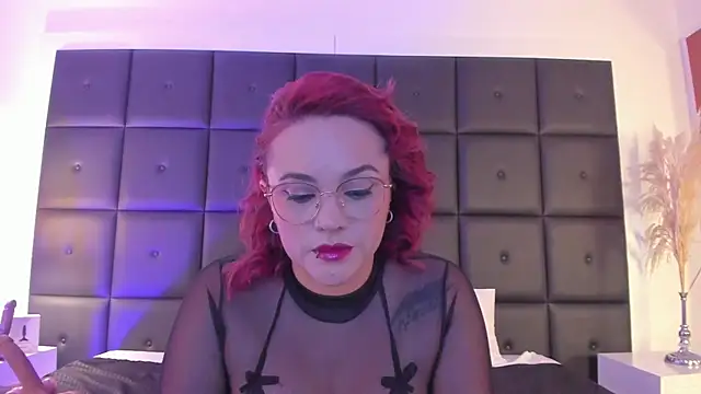 Snapshot of samantha_rouge chatting on July 2, 2026, 8:04 pm samantha rouge online show from July 2, 2026, 8:04 pm
