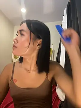 bigcock janine online show from June 25, 2026, 5:34 am