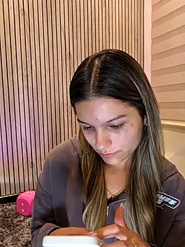 Snapshot of emilyvex chatting on July 20, 2026, 10:39 am emilyvex online show from July 20, 2026, 10:39 am