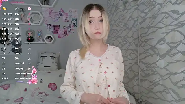 Snapshot of meganami chatting on June 3, 2026, 1:03 pm meganami online show from June 3, 2026, 1:03 pm