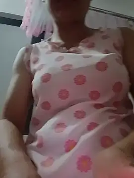 Snapshot of -Maya-a chatting on June 21, 2026, 8:33 pm -Maya-a online show from June 21, 2026, 8:33 pm