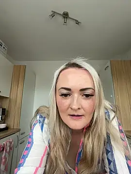 Alex-Blond online show from June 17, 2026, 6:27 am