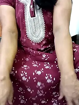 Snapshot of tamil_malluaunty chatting on June 25, 2026, 10:20 am tamil malluaunty online show from June 25, 2026, 10:20 am