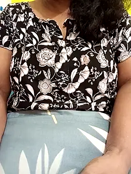 Snapshot of tamil_malluaunty chatting on July 3, 2026, 9:16 am tamil malluaunty online show from July 3, 2026, 9:16 am