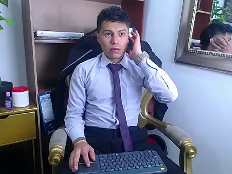 Snapshot of AquilesTaylor chatting on June 30, 2026, 12:28 pm AquilesTaylor online show from June 30, 2026, 12:28 pm