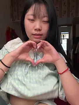 Snapshot of youzi332 chatting on June 19, 2026, 11:14 am youzi332 online show from June 19, 2026, 11:14 am