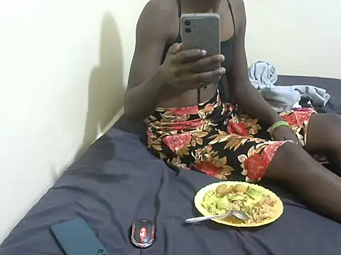 Snapshot of cute_avy0 chatting on June 10, 2026, 7:13 pm cute avy0 online show from June 10, 2026, 7:13 pm