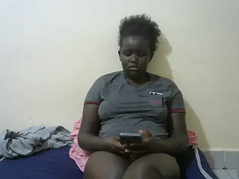 Snapshot of beauty_girl2 chatting on June 26, 2026, 5:23 am beauty girl2 online show from June 26, 2026, 5:23 am
