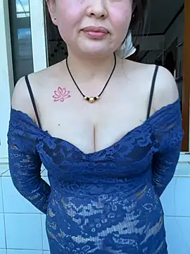 xxiaxia-2026 online show from June 5, 2026, 6:52 am