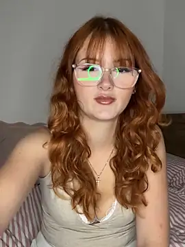 Snapshot of BunnyandBrookes_ chatting on June 11, 2026, 10:13 am BunnyandBrookes online show from June 11, 2026, 10:13 am