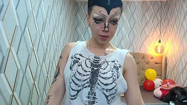 Snapshot of JeannMarie chatting on July 2, 2026, 3:06 am JeannMarie online show from July 2, 2026, 3:06 am