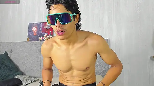 tommyhot7 online show from June 17, 2026, 8:10 pm