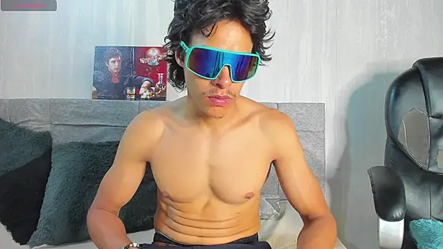 tommyhot7 online show from June 27, 2026, 7:41 pm