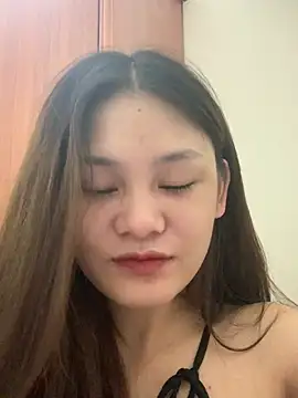 Snapshot of Weevi10 chatting on July 15, 2026, 2:00 pm Weevi10 online show from July 15, 2026, 2:00 pm