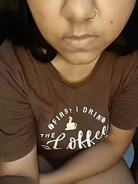 MissRiyaLive online show from July 7, 2026, 3:49 pm
